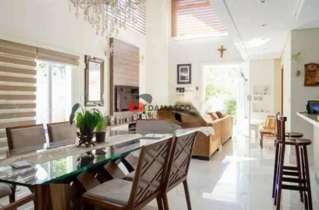 Imagem Sobrado à venda 4 Quartos, 3 Suites, 4 Vagas, 260M², Jardim São Caetano, São Caetano do Sul - SP