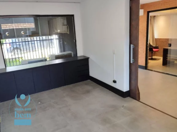 Imagem Sobrado semimobiliado para uso comercial com 150 m² à venda por R$ 749.000 - Mercês - Curitiba/PR