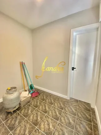 Imagem Apartamento com três dormitorios com box e reformado