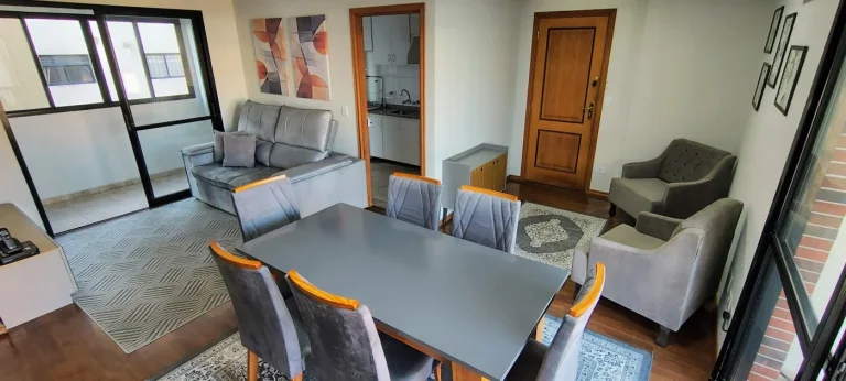 Imagem Apartamento 3 quartos mobiliado no Ahú - Aluguel R$4.500,00.