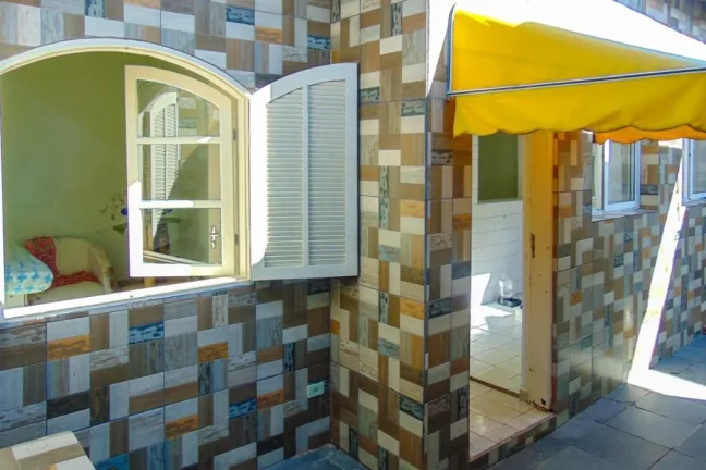 Imagem Praia do Guaiúba - Excelente casa há uma quadra da praia - OPORTUNIDADE !!!