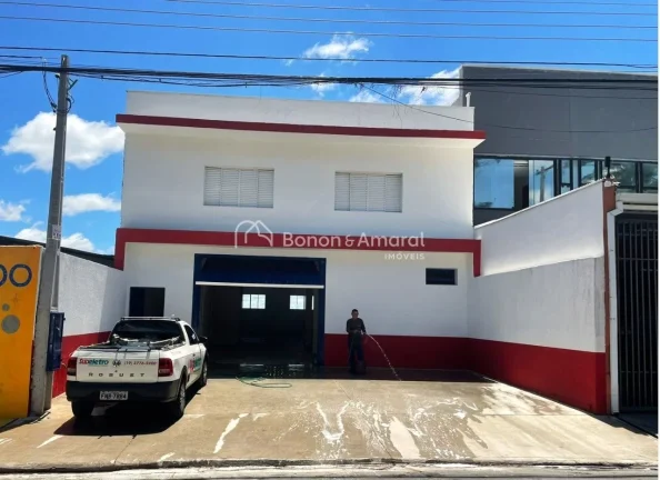 Galpão para venda na Vila Georgina em Campinas, 3 vagas na frente, 350 m²
São 3 pavimentos, o té...