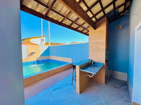 Imagem Casa ISOLADA LADO PRAIA COM PISCINA À venda em Itanhaém !