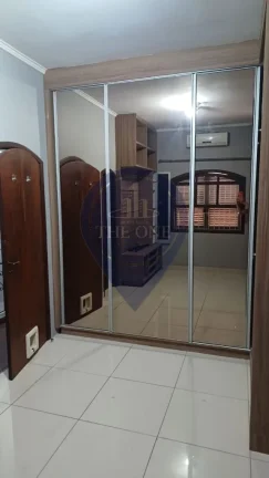 Imagem Oportunidade única: Casa à venda em São Paulo-SP, 4 quartos, 1 suíte, 3 banheiros, 2 vagas, 190m² no Cambuci!
