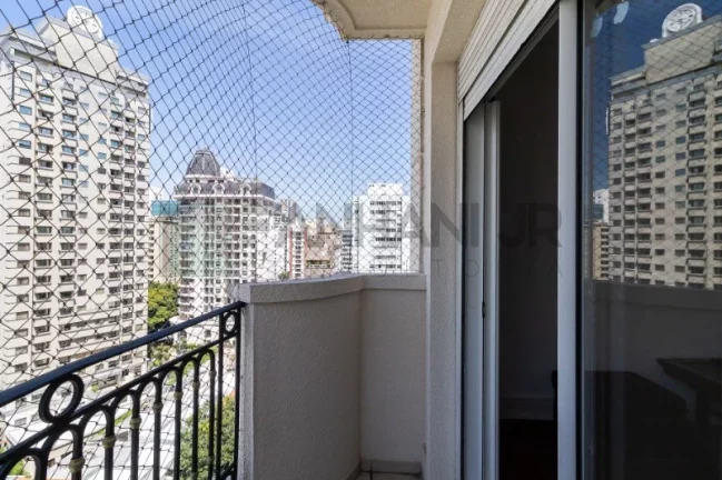 Imagem Localizado no coração do Itaim, este incrível projeto da renomada construtora Lindenberg é simplesmente imperdível! Com uma localização privilegiada,
