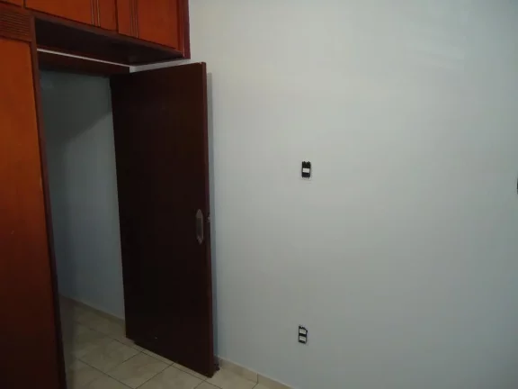Imagem Casa para Venda em Limeira, Vila Claudia, 2 dormitórios, 1 suíte, 1 banheiro, 1 vaga