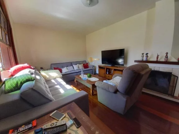 Imagem Casa em Condomínio para Venda em Teresópolis / RJ no bairro Várzea