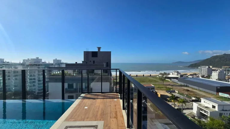 Imagem Apartamento vista mar com 3 suítes e 2 vagas de garagem na Praia Brava