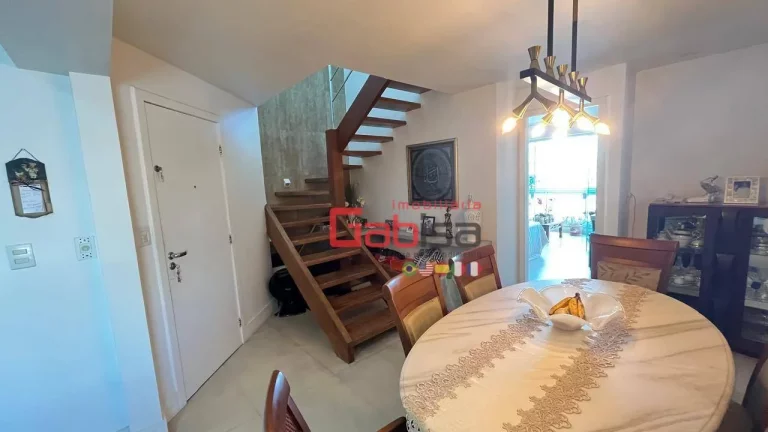 Imagem Cobertura com 4 dormitórios à venda, 130 m² por R$ 1.100.000,00 - Braga - Cabo Frio/RJ