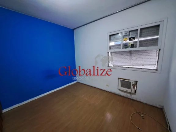 Imagem More na Pompéia, pertinho do mar são 3 dormitórios, dependência completa, com elevador e vaga por R$ 690.000,00