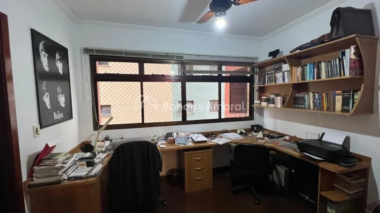 Imagem Localizado no prestigiado bairro Cambuí, este apartamento combina conforto, praticidade e uma excel...
