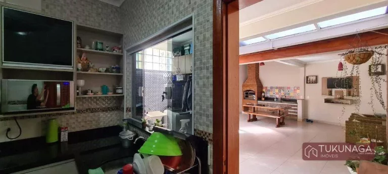 Imagem Sobrado com 3 dormitórios à venda, 192 m² por R$ 1.350.000,00 - Vila Galvão - Guarulhos/SP