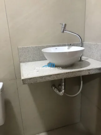 Imagem Casa para Venda em Feira de Santana, Mangabeira, 3 dormitórios, 1 suíte, 1 banheiro, 2 vagas