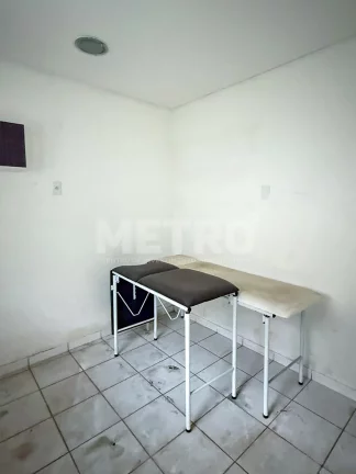 Imagem Clínica no centro de Petrolina à venda, 04 salas podendo expandir, planejados.