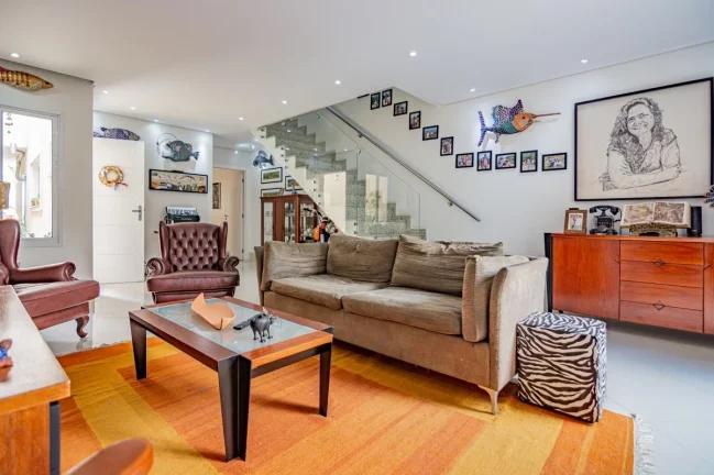 Imagem Sobrado Vila Romana - 188M², 4 Dorms, 4 Suítes, 2 Vagas, Face Norte, Móveis Planejados, Mobiliado, Churrasqueira.