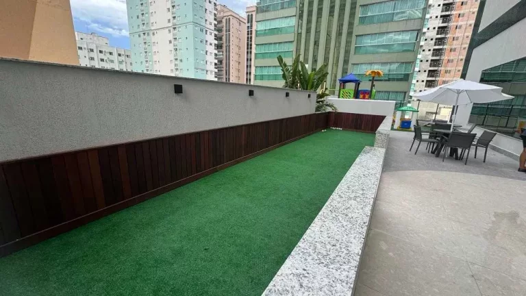 Imagem Apartamento com 3 suítes e 2 vagas de garagem em - Meia Praia, Itapema/SC
