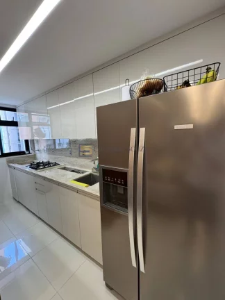 Imagem Dois Quartos no estilo Casa Cor na Praia da Costa