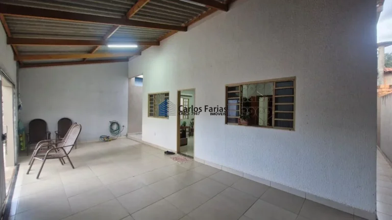 Imagem Casa para Venda em Cidade Ocidental, Centro, 2 dormitórios, 1 suíte, 2 banheiros, 2 vagas