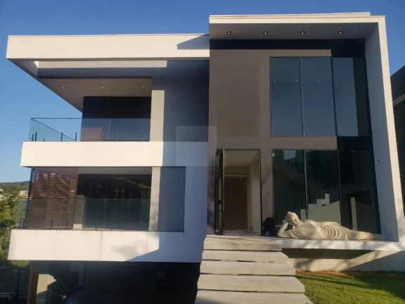 Imagem Casa em condomínio, com 6 quartos, piscina de borda infinita, automatizada, vista para mata