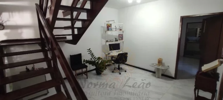 Imagem Casa Duplex em Aracaju á Venda no Bairro Farolândia. Próximo ao Hiper GBarbosa.