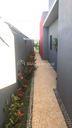 Imagem Linda casa à venda no Condomínio Real Park Sumaré, 3 quartos, 2 suítes

São 2 suíte com muitos...