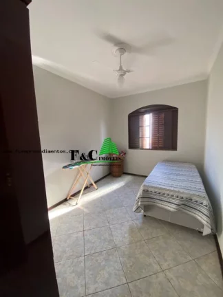 Imagem Casa para Venda em Limeira, Jardim Piratininga, 3 dormitórios, 1 banheiro, 1 vaga