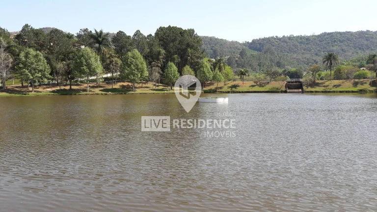 Imagem Terreno de 2.000m² em Condomínio Exclusivo em Itatiba