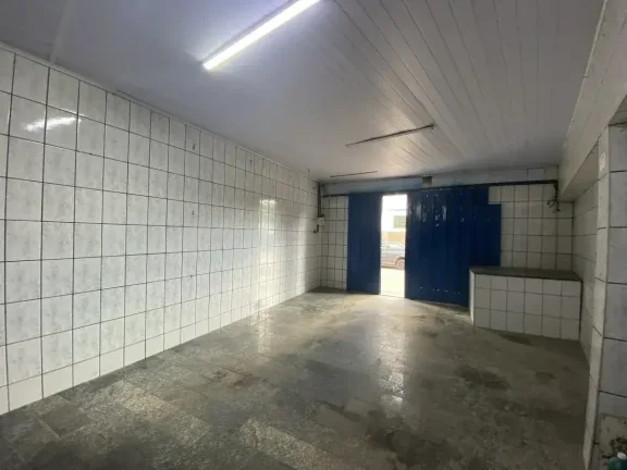 Imagem Galpão em Local Estratégico no Pontilhão – Excelente Oportunidade Comercial!