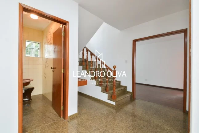 Imagem Sobrado à Venda no Planalto Paulista 331m² | 4 Dorms | Espaço, Conforto e Sofisticação