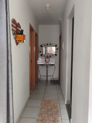 Imagem Casa à venda em Uberaba: 2 dormitórios, churrasqueira e varanda gourmet!