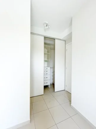 Imagem Apartamento Residencial à Venda no bairro Bela Aliança, em São Paulo, 2 dormitórios, 1 suite, sala espaçosa, 1 vaga, condomínio com lazer.