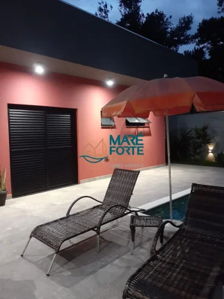 Imagem CASA NOVA TODA DECORADA EM CONDOMINIO FECHADO.