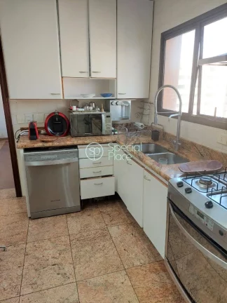 Imagem Excelente apartamento com 215m² em Perdizes Amplo living em tábuas corridas maciças com desnível...