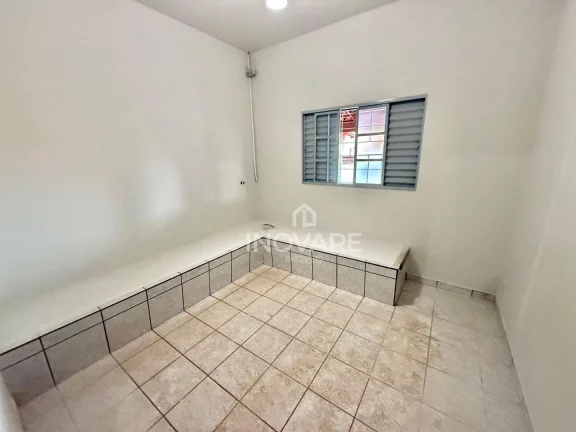 Imagem Casa com 4 dormitórios para alugar, 125 m² por R$ 1.500,00/mês - Setor Central - Itumbiara/GO