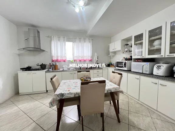 Imagem Casa com 04 dormitórios à venda - Nações - Balneário Camboriú/SC