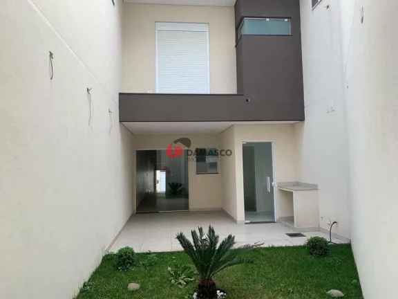 Imagem Sobrado à venda 3 Quartos, 3 Suites, 4 Vagas, Campestre, Santo André - SP