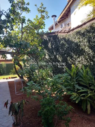 Imagem Casa à venda em condomínio, com 260m² de área construída e excelente localização, ao lado do ...