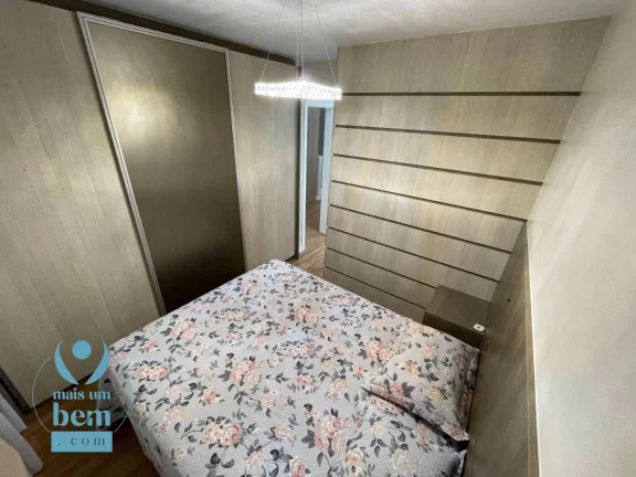 Imagem Sobrado mobiliado em condomínio fechado com Piscina, 3 quartos e Cinema no Ático, à venda, 139 m² por R$ 1.290.000 - Santa Cândida - Curitiba/PR