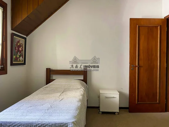Imagem Apartamento à venda em Campos do Jordão - Com 02 suítes próximo ao Capivari
