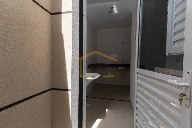 Imagem Apartamento com 39,05m², dispõe de 2 dormitórios, sala para dois ambientes, cozinha com gabinete ...