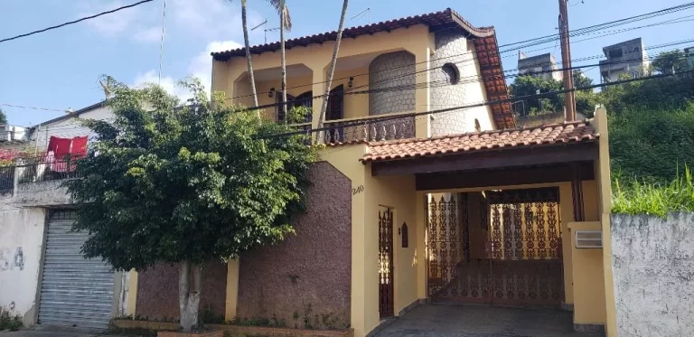 Imagem Sobrado com 2 dormitórios à venda, 205 m² por R$ 850.000,00 - Vila Perreli - Poá/SP