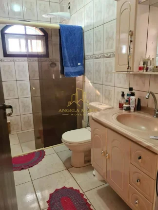 Imagem Casa Sobrado, 2 dormitórios, piscina, 4 vagas, Caçapava.