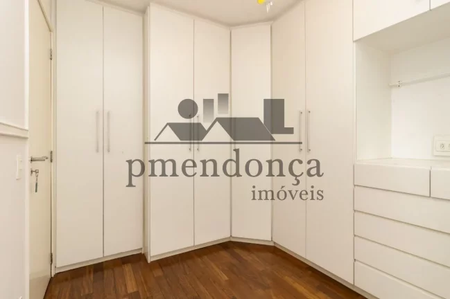 Imagem Apartamento na Barra Funda com 96m² em andar alto, 3 quartos e 2 vagas.