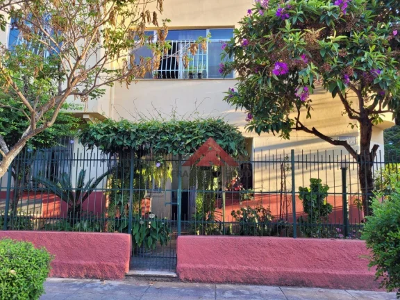 Imagem Amplo apartamento térreo com 3 quartos no Bairro Chic