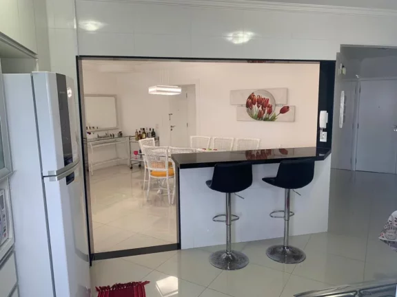 Imagem Apartamento para Venda em Guarujá / SP no bairro Pitangueiras