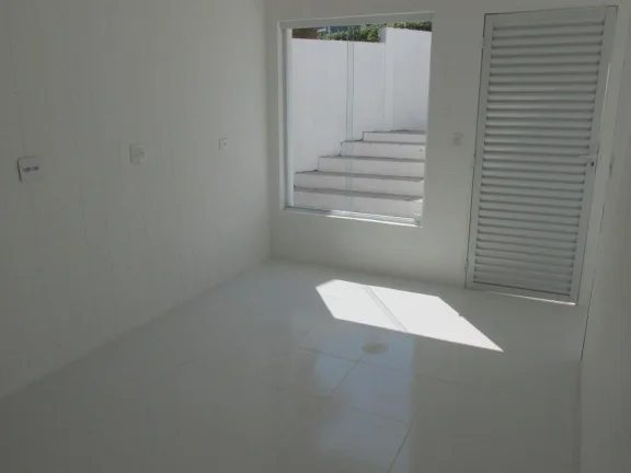 Imagem Casa no Res. Alpha 6 - 310m²