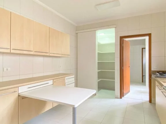 Imagem Casa com 3 dormitórios à venda, 290 m² por R$ 1.650.000,00 - Granja Viana -