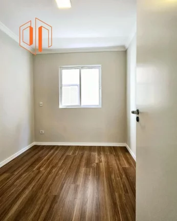 Imagem Cobertura Duplex para Venda em São José dos Pinhais, São Cristóvão, 3 dormitórios, 1 suíte, 2 banheiros, 1 vaga