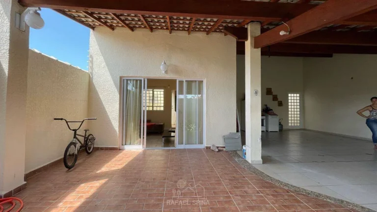 Imagem Casa à venda no bairro Vila Petrópolis - Atibaia/SP