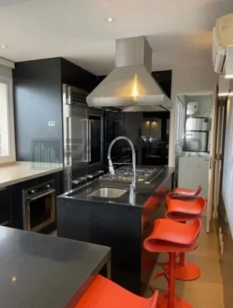 Imagem Venha conhecer o verdadeiro sinônimo de luxo no magnífico Duplex 20 do Edifício England, localizado na deslumbrante Vila Nova Conceição. Este imóvel e